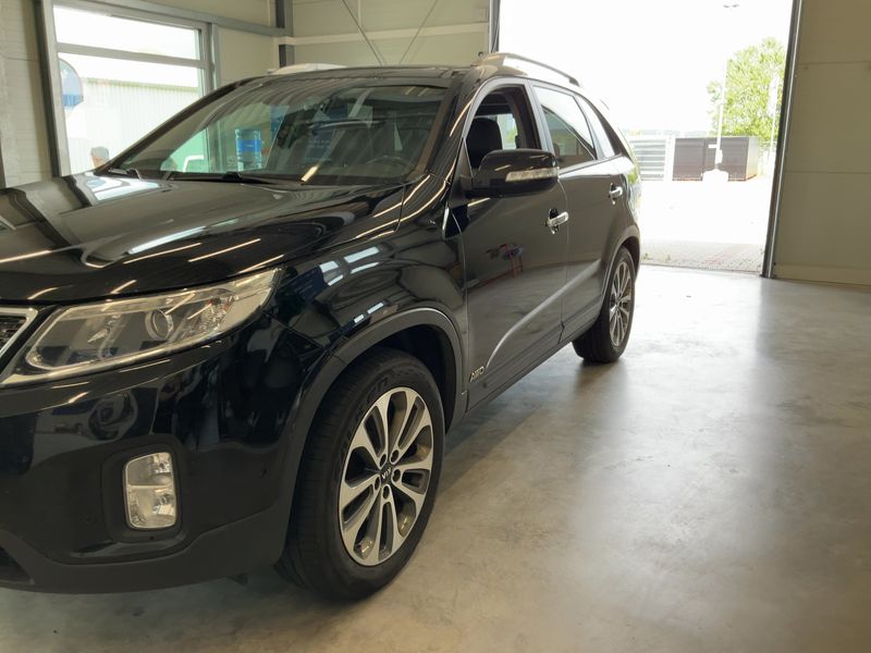 Kia Sorento 2.2 CRDi Platinum Edition 4WD 2015 – снимка 2