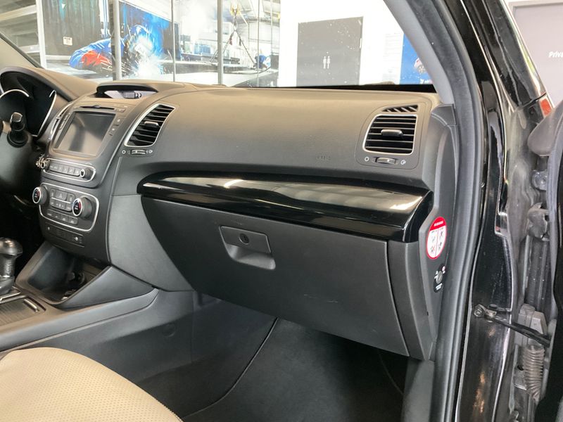 Kia Sorento 2.2 CRDi Platinum Edition 4WD 2015 – снимка 24