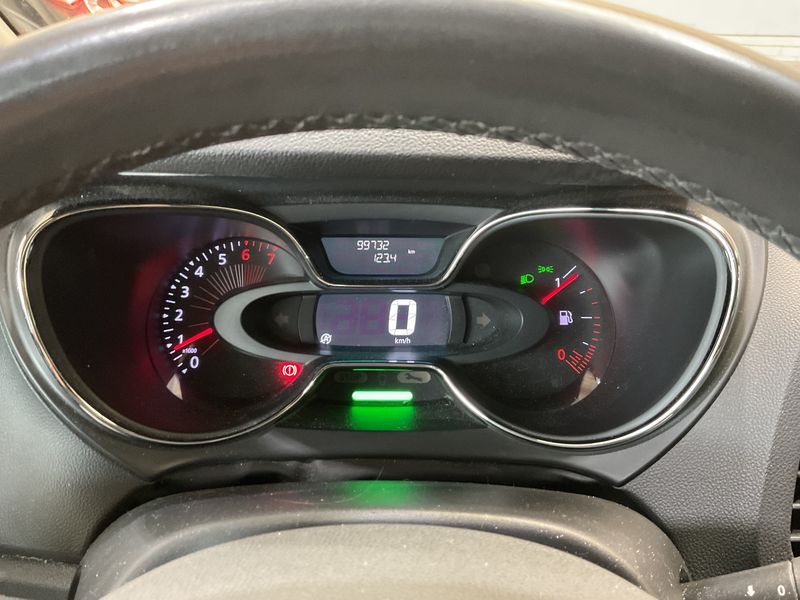 Renault Captur 1.2 TCe Energy XMOD 2017 – снимка 18