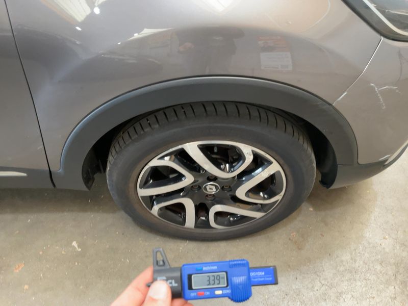 Renault Captur 1.2 TCe Energy XMOD 2017 – снимка 11