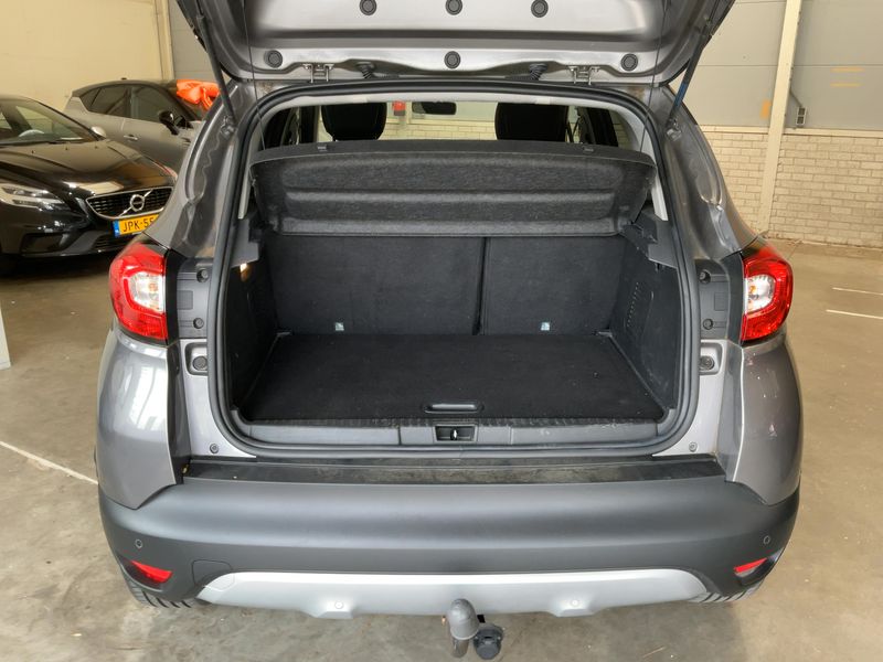 Renault Captur 1.2 TCe Energy XMOD 2017 – снимка 15