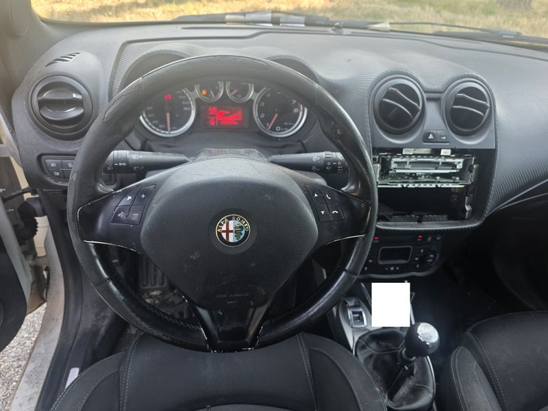 Alfa Romeo MiTo 1.4 Turbo Quadrifoglio Verde 2014 – снимка 11