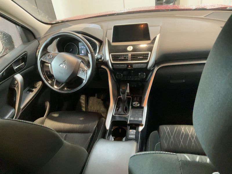 Mitsubishi Eclipse Cross 2.2 DI-D Intense 4WD 2019 – снимка 18