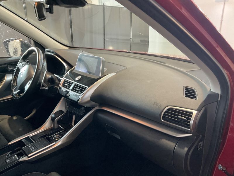 Mitsubishi Eclipse Cross 2.2 DI-D Intense 4WD 2019 – снимка 28