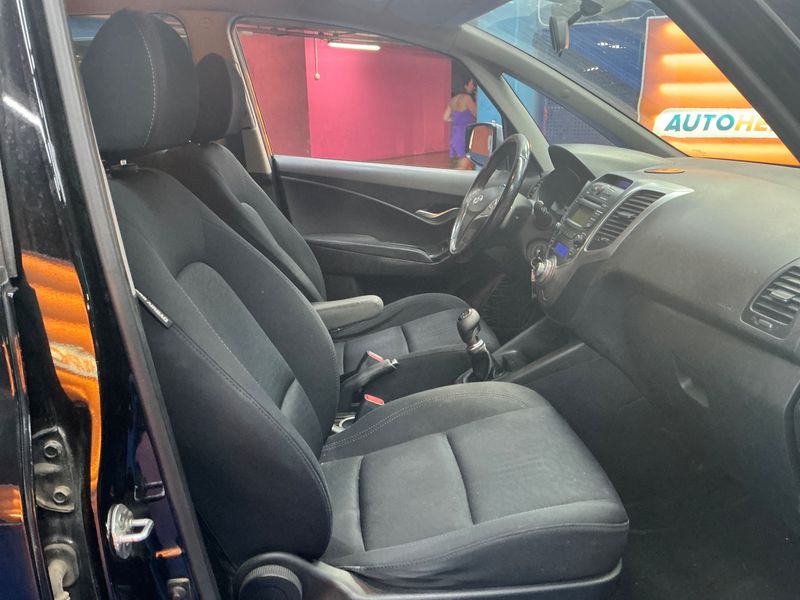 Hyundai ix20 1.4 CRDi GLS Sport 2011 – снимка 3