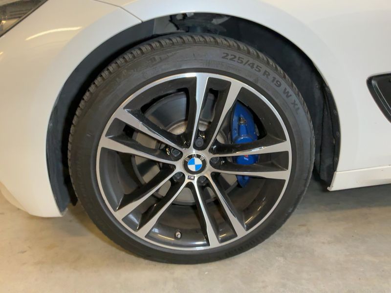 BMW 3er 330i GT M Sport 2020 – снимка 3