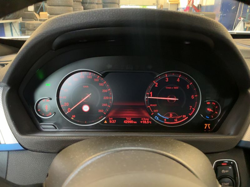 BMW 3er 330i GT M Sport 2020 – снимка 18