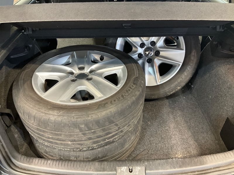 Volkswagen Golf VI 1.6 Comfortline 2009 – снимка 22