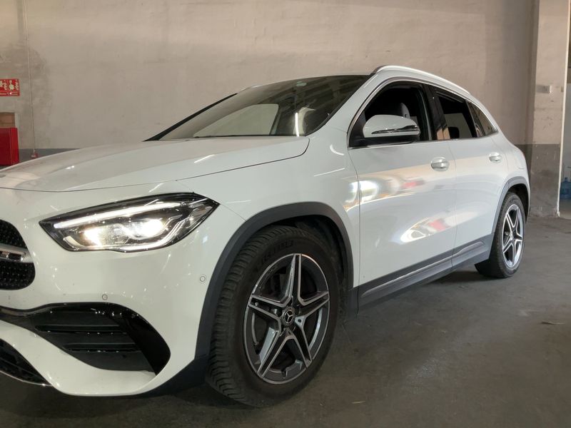 Mercedes-Benz GLA-Klasse GLA 200 d AMG Line 2022 – снимка 2