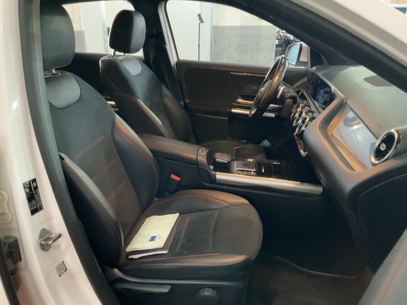 Mercedes-Benz GLA-Klasse GLA 200 d AMG Line 2022 – снимка 16