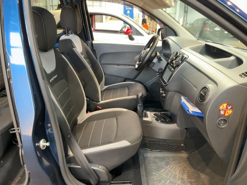 Dacia Dokker 1.6 SCe Stepway 2018 – снимка 17