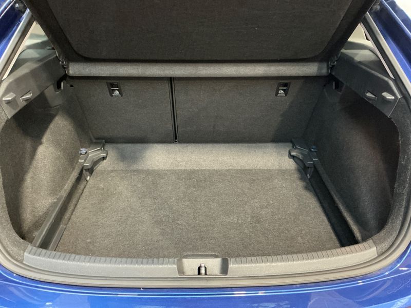 Volkswagen Taigo 1.0 TSI Life 2023 – снимка 15