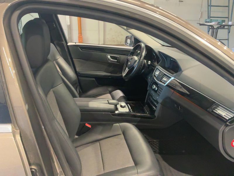 Mercedes-Benz E-Klasse E 200 CGI BlueEfficiency Avantgarde 2012 – снимка 17