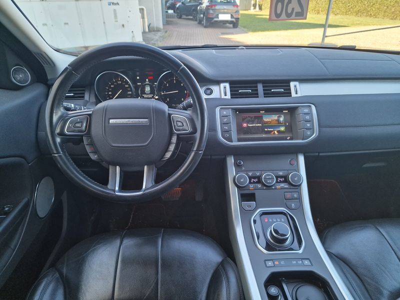Land Rover Evoque 2.0 Td4 SE 2018 – снимка 11