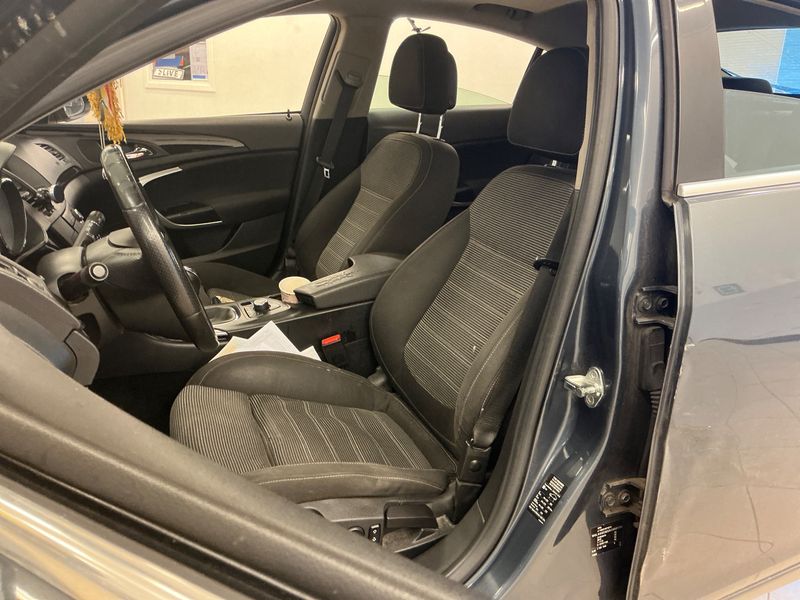 Opel Insignia 2.0 CDTI Sport 2010 – снимка 3