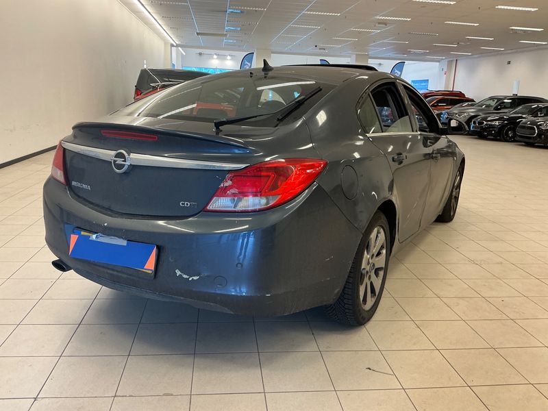 Opel Insignia 2.0 CDTI Sport 2010 – снимка 2