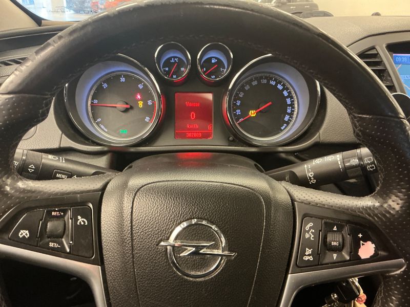 Opel Insignia 2.0 CDTI Sport 2010 – снимка 4