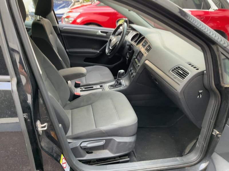 Volkswagen Golf VII 1.6 TDI Comfortline BlueMotion Tech 2013 – снимка 16
