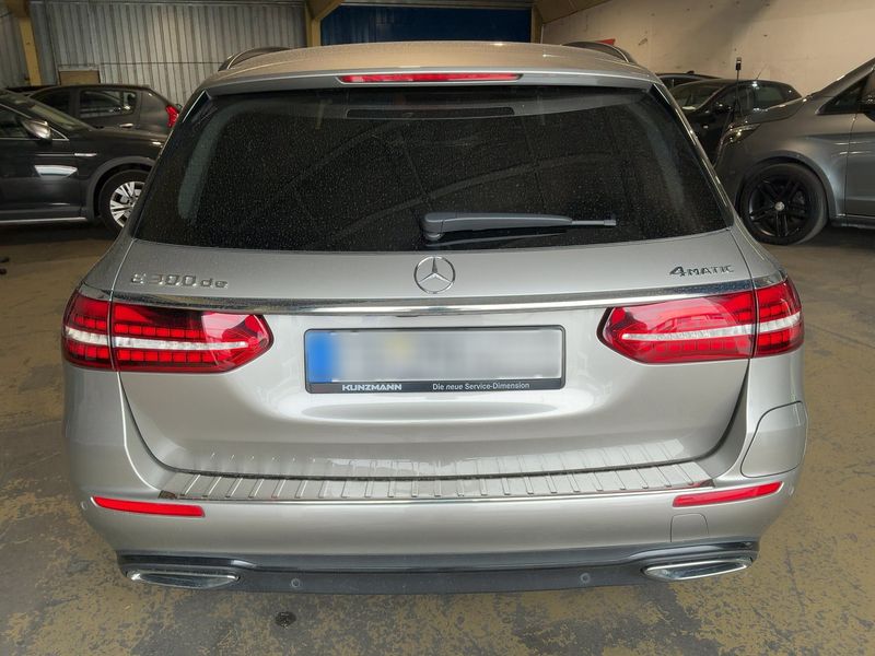 Mercedes-Benz E-Klasse E 300 de T 4Matic 2020 – снимка 7