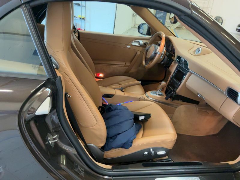 Porsche 911 997 Carrera 4S Cabrio 2010 – снимка 16