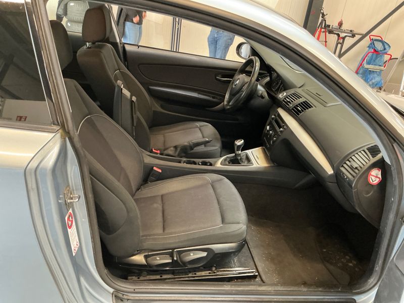 BMW 1er 118i 2009 – снимка 3