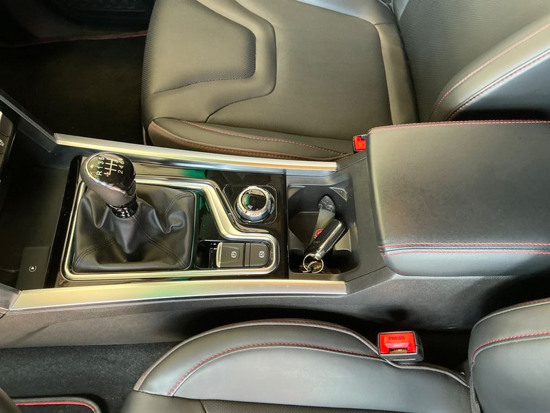 Mitsubishi L 200 2.4 DI-D Edition 100 Doppelkabine 4WD 2023 – снимка 24