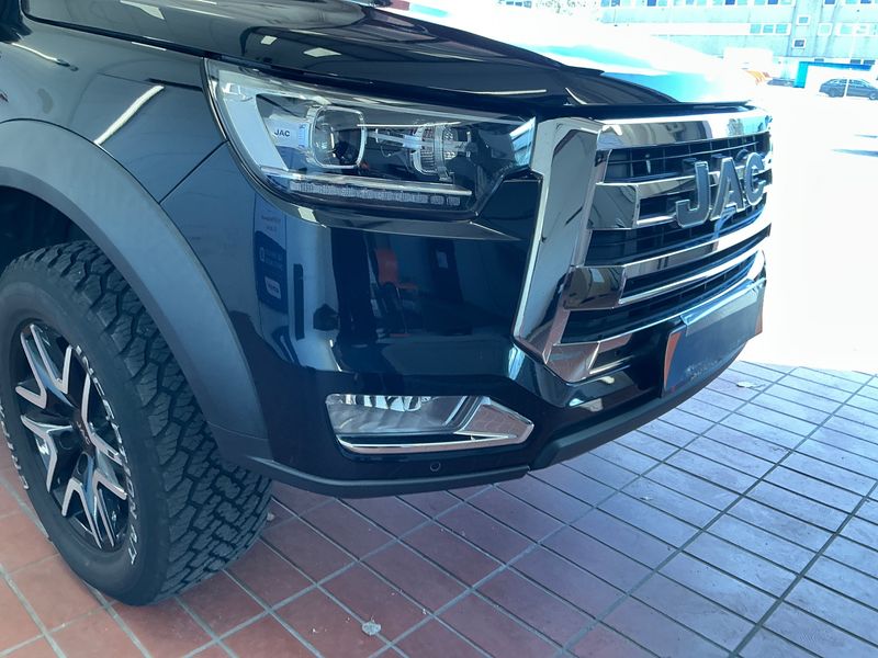 Mitsubishi L 200 2.4 DI-D Edition 100 Doppelkabine 4WD 2023 – снимка 30