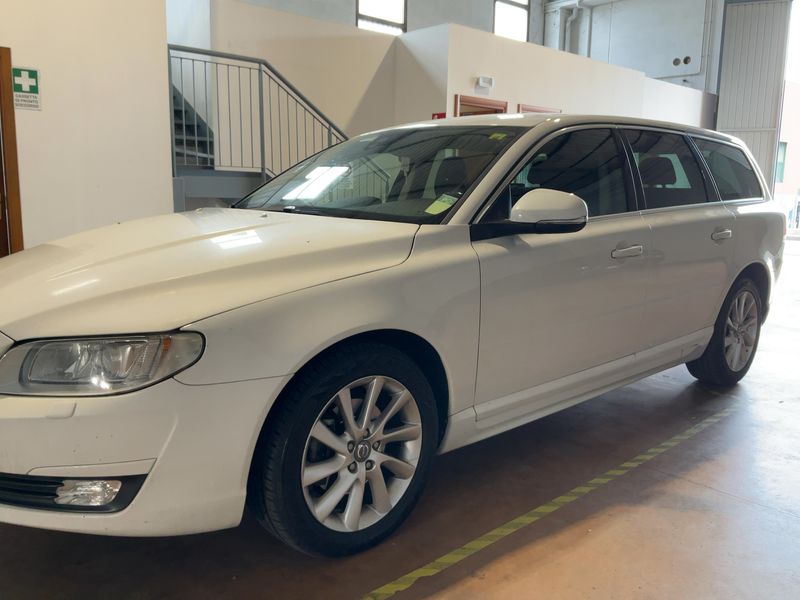 Volvo V70 2.0 D4 Polar 2014 – снимка 2