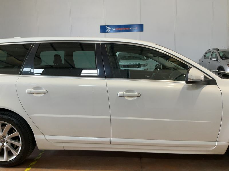 Volvo V70 2.0 D4 Polar 2014 – снимка 10