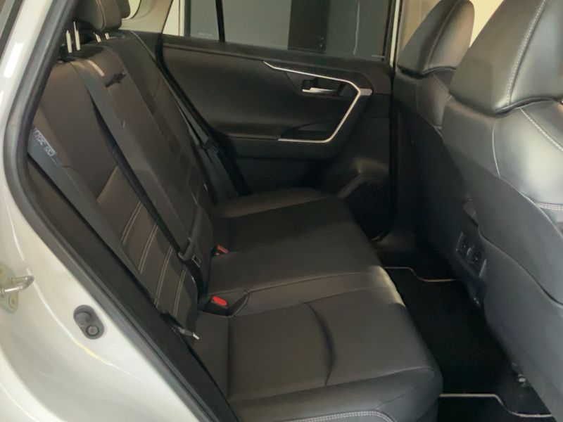Toyota RAV 4 2.5 Hybrid 30 Years 2025 – снимка 19