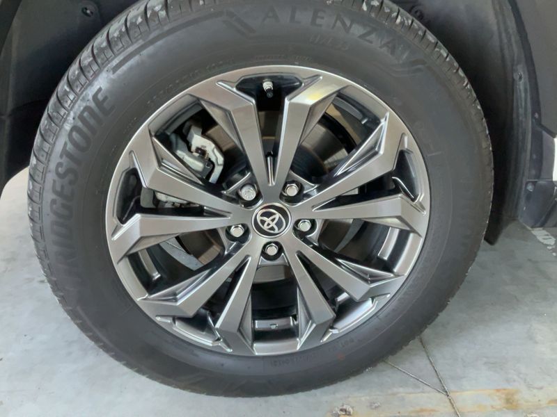 Toyota RAV 4 2.5 Hybrid 30 Years 2025 – снимка 9