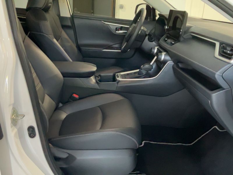 Toyota RAV 4 2.5 Hybrid 30 Years 2025 – снимка 16
