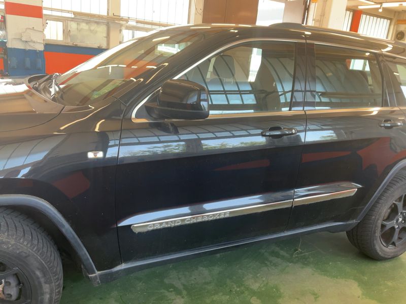 Jeep Grand Cherokee 3.0 CRD Laredo 2013 – снимка 4
