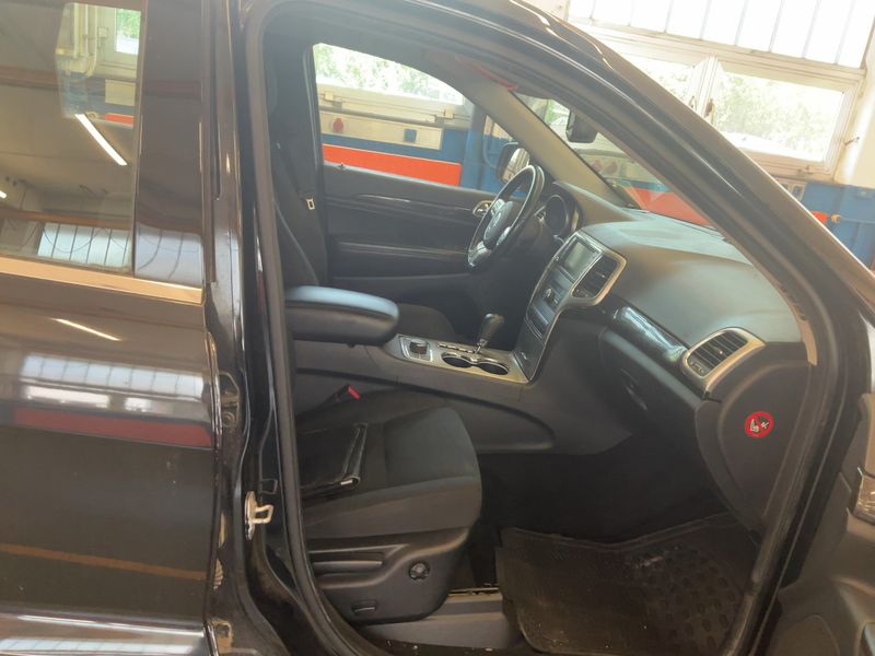 Jeep Grand Cherokee 3.0 CRD Laredo 2013 – снимка 16