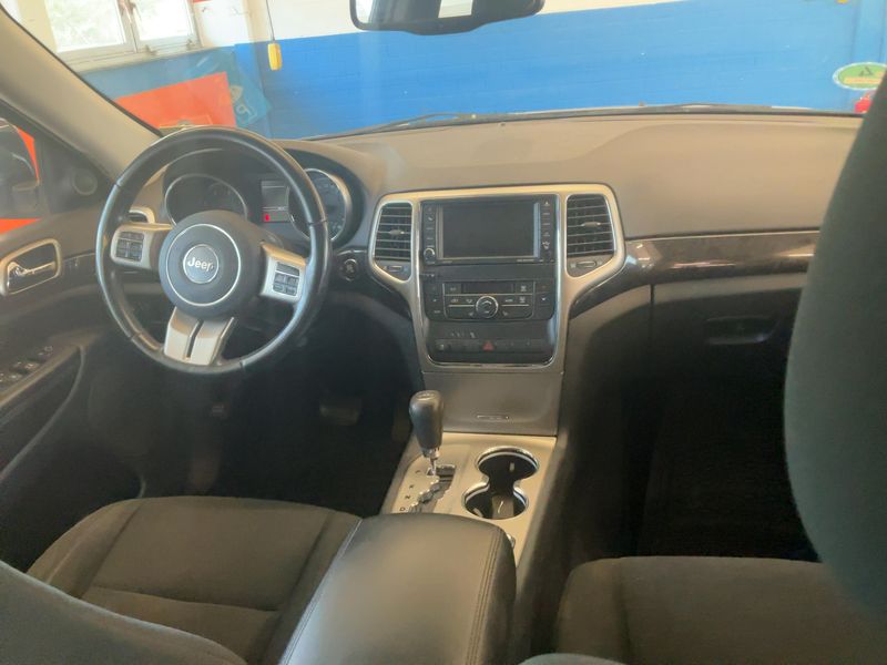 Jeep Grand Cherokee 3.0 CRD Laredo 2013 – снимка 17