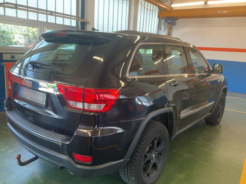 Jeep Grand Cherokee 3.0 CRD Laredo 2013 – снимка 8