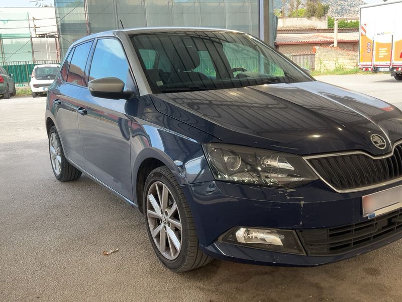 Skoda Fabia 1.0 MPI Ambition 2018 – снимка 12