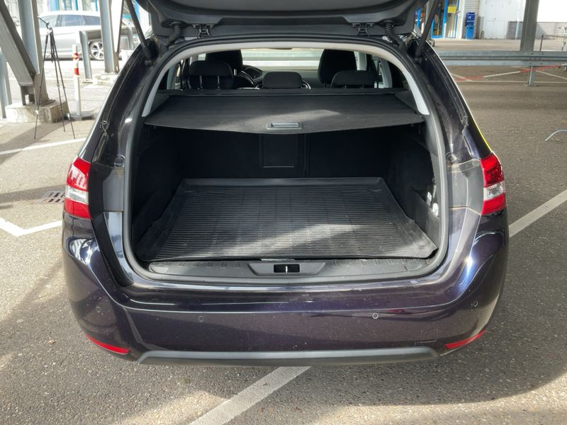 Peugeot 308 1.2 PureTech Access Business 2017 – снимка 15