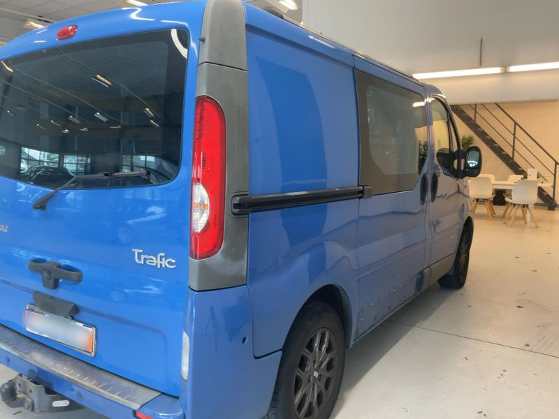 Renault Trafic 2.5 dCi L1H1 2,9t 2011 – снимка 8