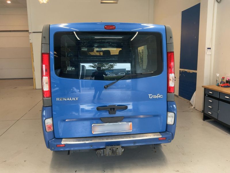 Renault Trafic 2.5 dCi L1H1 2,9t 2011 – снимка 7