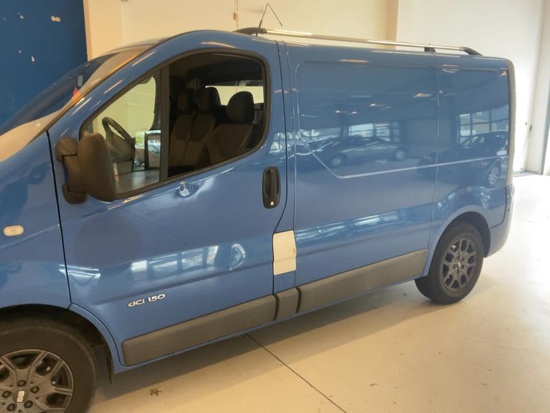 Renault Trafic 2.5 dCi L1H1 2,9t 2011 – снимка 4