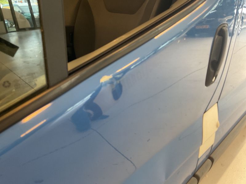 Renault Trafic 2.5 dCi L1H1 2,9t 2011 – снимка 27