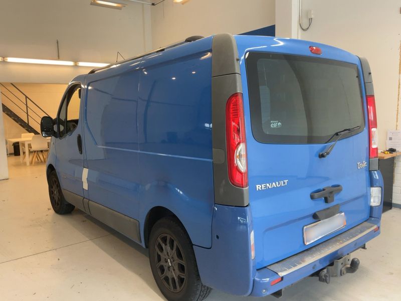 Renault Trafic 2.5 dCi L1H1 2,9t 2011 – снимка 6