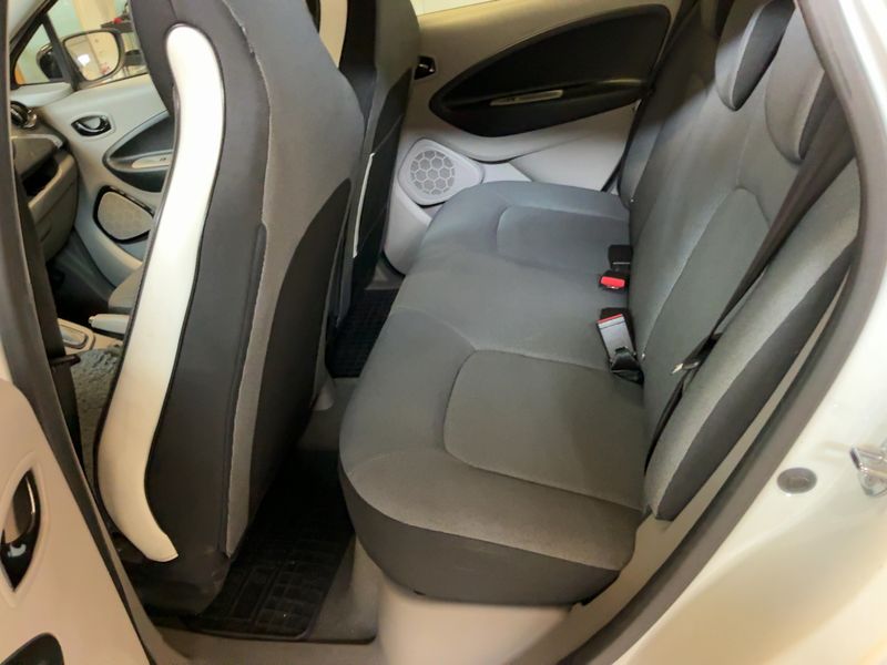 Renault Zoe electric drive 43 kW Intens 2016 – снимка 19