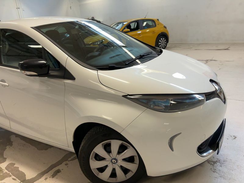 Renault Zoe electric drive 43 kW Intens 2016 – снимка 12