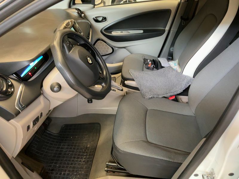 Renault Zoe electric drive 43 kW Intens 2016 – снимка 16