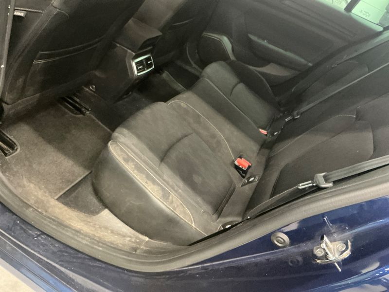 Renault Megane 1.3 TCe Limited 2020 – снимка 27