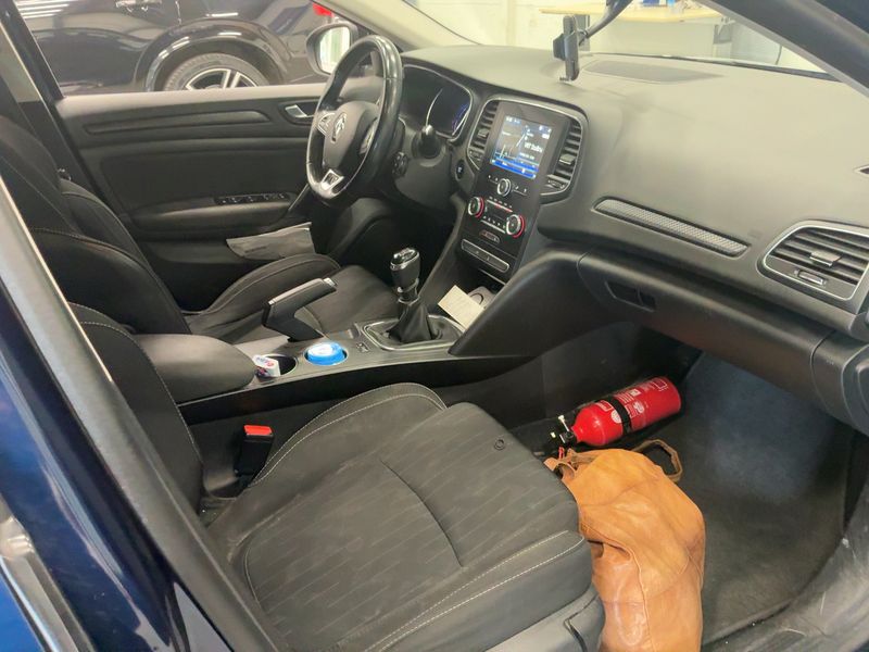 Renault Megane 1.3 TCe Limited 2020 – снимка 16