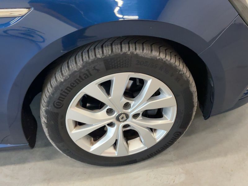Renault Megane 1.3 TCe Limited 2020 – снимка 11