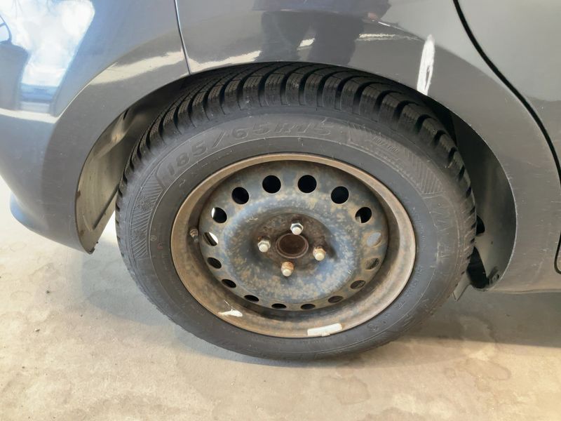 Kia Rio 1.4 CRDi Spirit 2015 – снимка 9